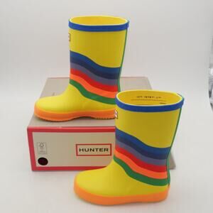 NEW Hunter Kids First Classic Yellow Wiggle Rainbow Rain Boots Big Kids 2